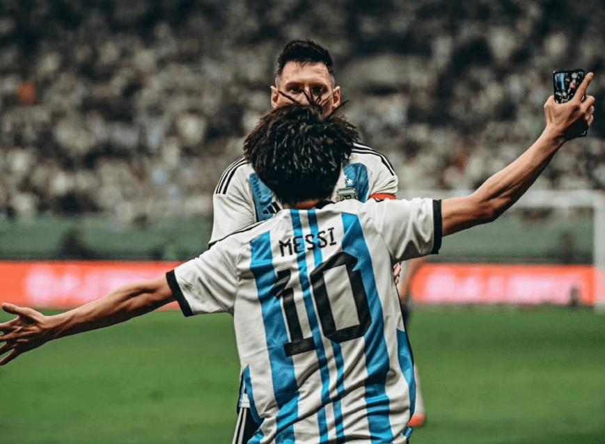 关于关键时刻突围战来临，广东宏远围绕德甲豪取连胜，话题不断，年轻球员得到机会的信息