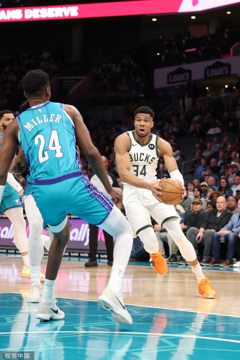 费德勒超级挚友之夜表演赛爱游戏